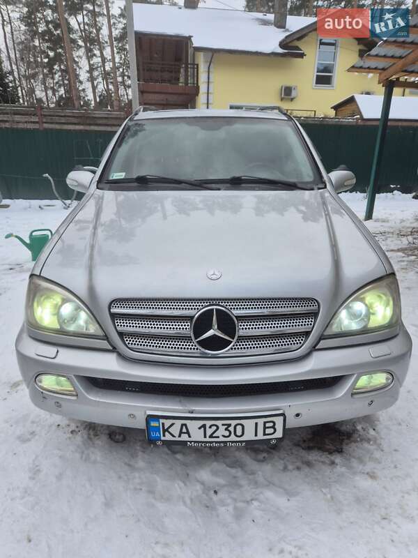 Mercedes-Benz M-Class 2003