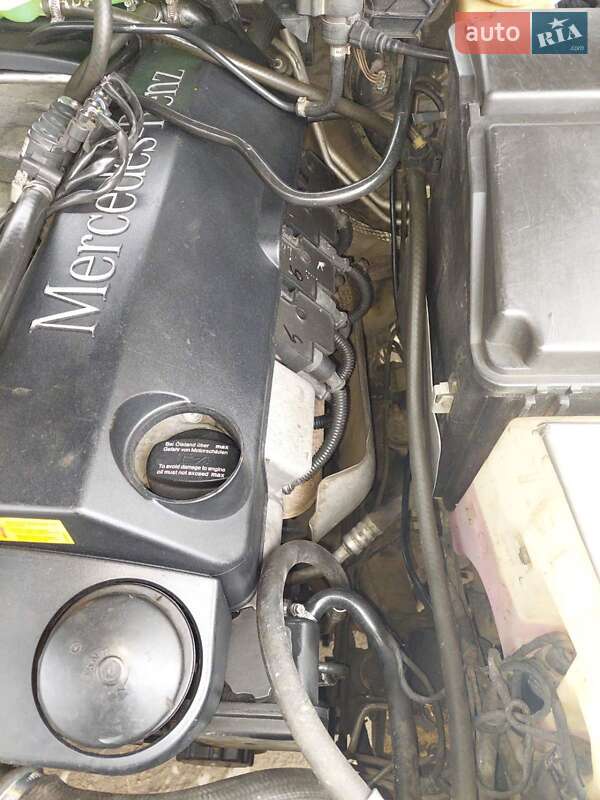 Позашляховик / Кросовер Mercedes-Benz M-Class 2001 в Ірпені