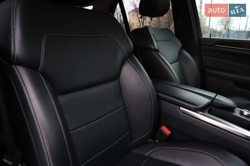 Внедорожник / Кроссовер Mercedes-Benz M-Class 2014 в Дрогобыче
