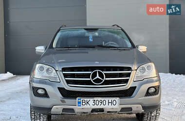 Позашляховик / Кросовер Mercedes-Benz M-Class 2009 в Сарнах