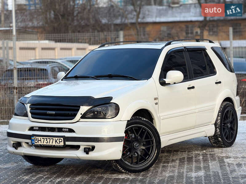Mercedes-Benz M-Class 1999