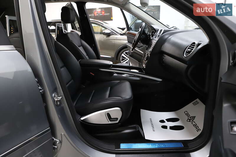 Внедорожник / Кроссовер Mercedes-Benz M-Class 2010 в Дрогобыче