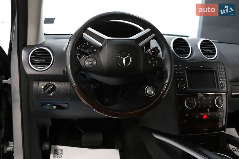 Внедорожник / Кроссовер Mercedes-Benz M-Class 2010 в Дрогобыче