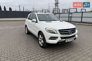 Позашляховик / Кросовер Mercedes-Benz M-Class 2014 в Луцьку