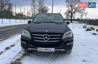 Внедорожник / Кроссовер Mercedes-Benz M-Class 2011 в Киеве