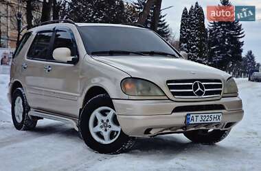 Позашляховик / Кросовер Mercedes-Benz M-Class 2000 в Стрию