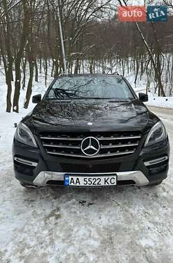 Внедорожник / Кроссовер Mercedes-Benz M-Class 2013 в Киеве
