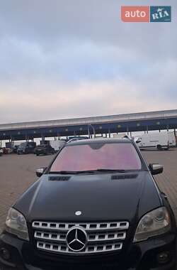 Позашляховик / Кросовер Mercedes-Benz M-Class 2009 в Одесі