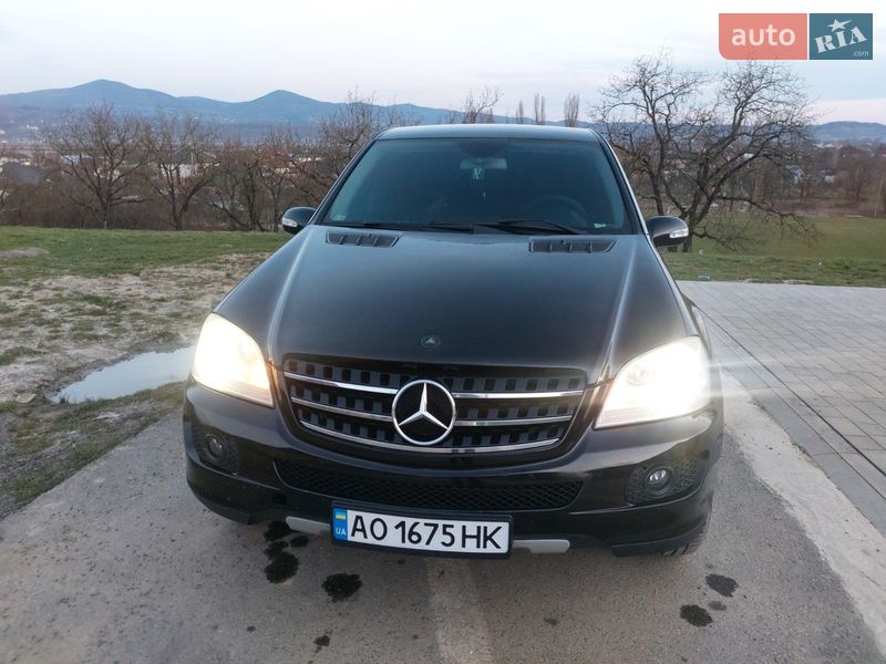 Mercedes-Benz M-Class 2006