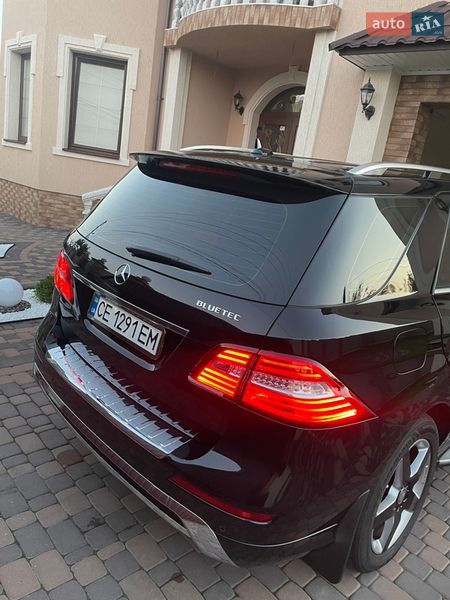 Внедорожник / Кроссовер Mercedes-Benz M-Class 2013 в Черновцах