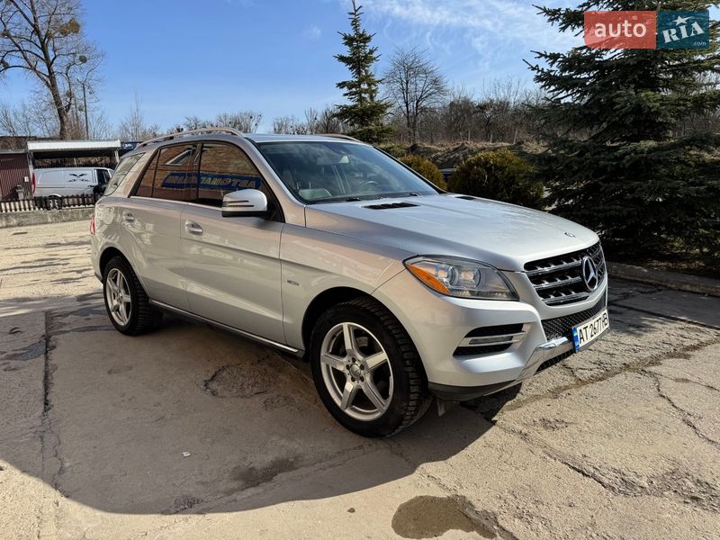 Mercedes-Benz M-Class 2012