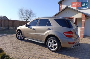 Позашляховик / Кросовер Mercedes-Benz M-Class 2008 в Звягелі