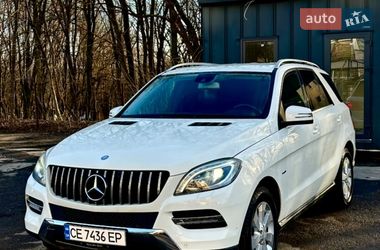 Внедорожник / Кроссовер Mercedes-Benz M-Class 2012 в Черновцах