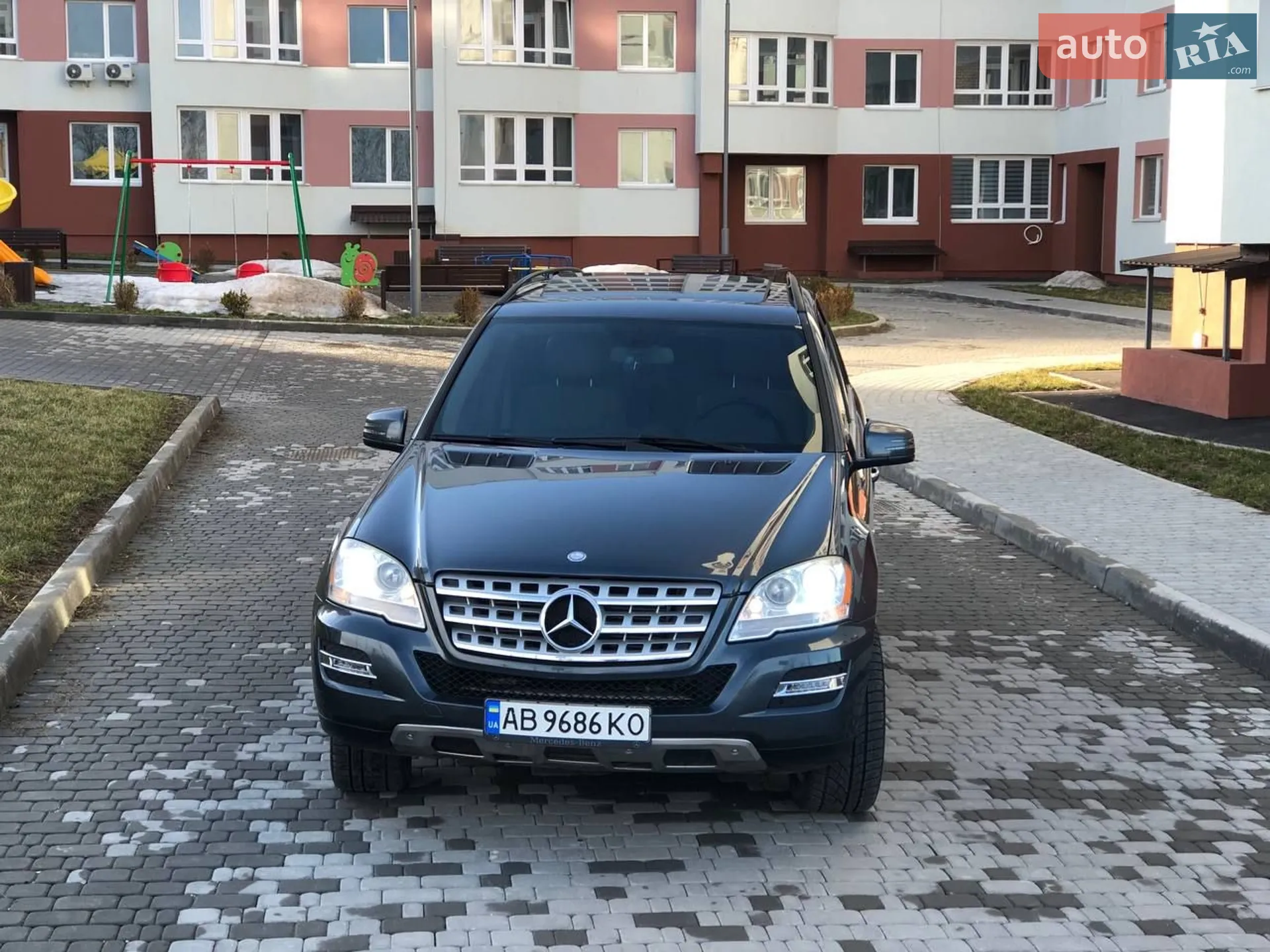 2011 Mercedes-Benz M-klasse - мініатюра 2