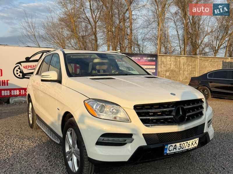 Mercedes-Benz M-Class 2011