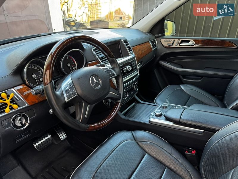Внедорожник / Кроссовер Mercedes-Benz M-Class 2013 в Каменец-Подольском