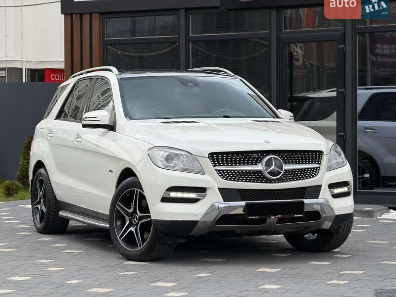 Mercedes-Benz M-Class 2012 Mercedes-Benz M-Class 2012