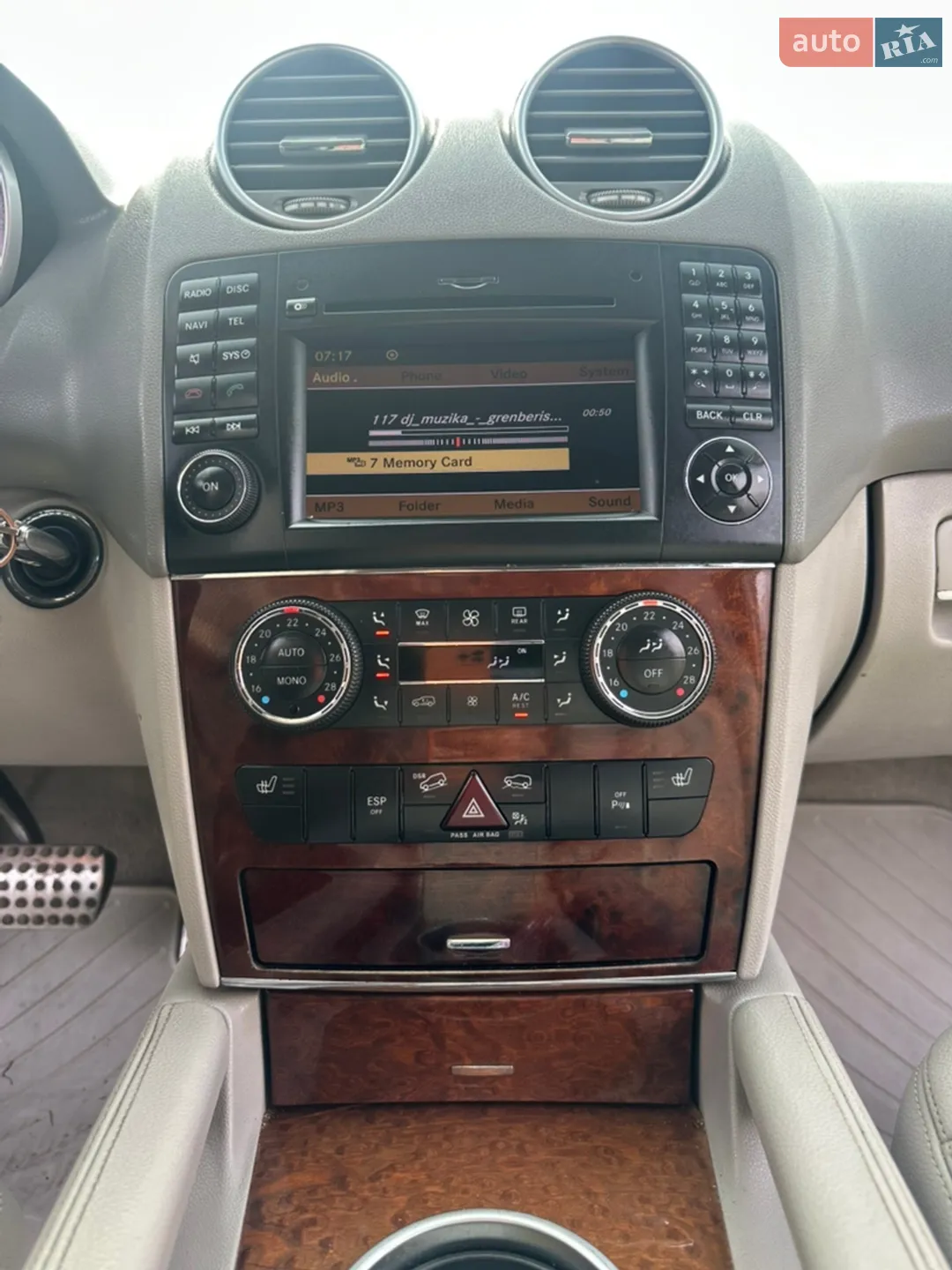 2010 Mercedes-Benz M-klasse - мініатюра 26