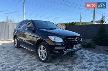 Внедорожник / Кроссовер Mercedes-Benz M-Class 2015 в Киеве