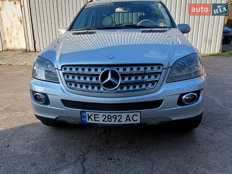 Mercedes-Benz M-Class 2008