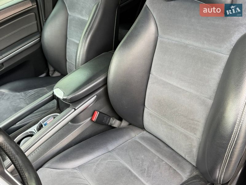 Внедорожник / Кроссовер Mercedes-Benz M-Class 2010 в Ивано-Франковске