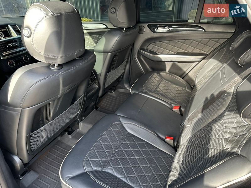 Внедорожник / Кроссовер Mercedes-Benz M-Class 2013 в Виннице