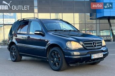 Внедорожник / Кроссовер Mercedes-Benz M-Class 2002 в Киеве