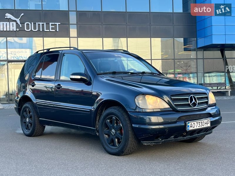 Mercedes-Benz M-Class 2002