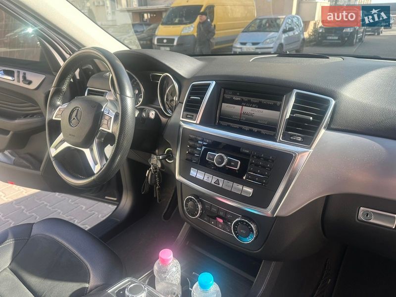 Внедорожник / Кроссовер Mercedes-Benz M-Class 2013 в Киеве