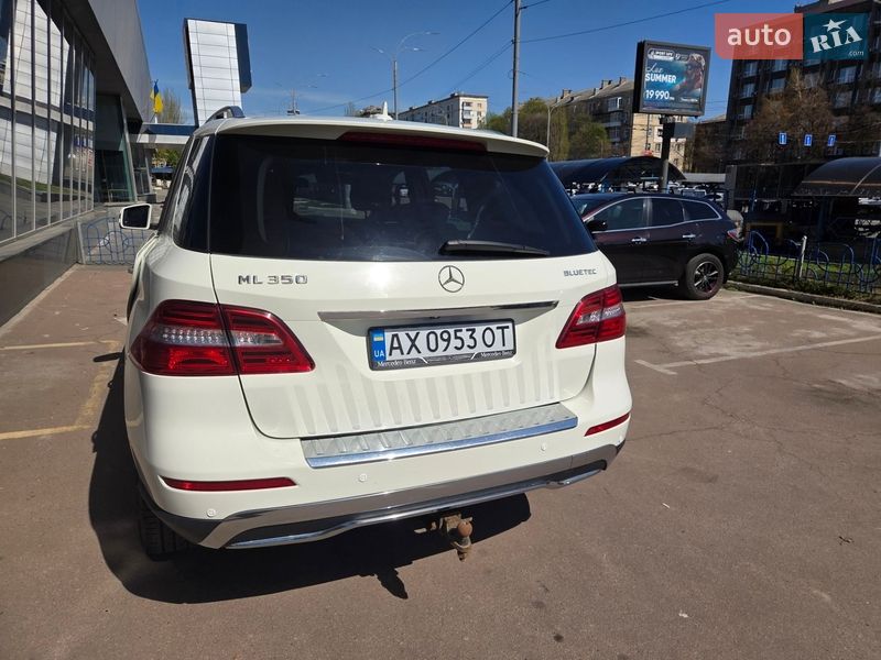 Внедорожник / Кроссовер Mercedes-Benz M-Class 2012 в Ирпене