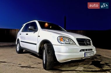 Внедорожник / Кроссовер Mercedes-Benz M-Class 2000 в Ходорове