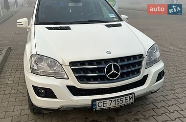Позашляховик / Кросовер Mercedes-Benz M-Class 2010 в Чернівцях