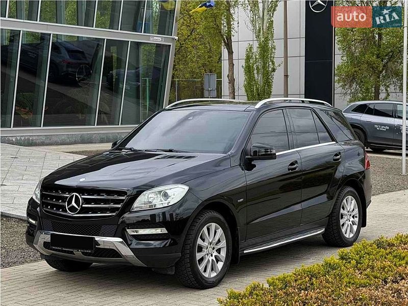 Mercedes-Benz M-Class 2013