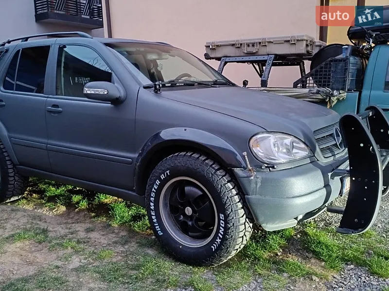 Mercedes-Benz M-Class