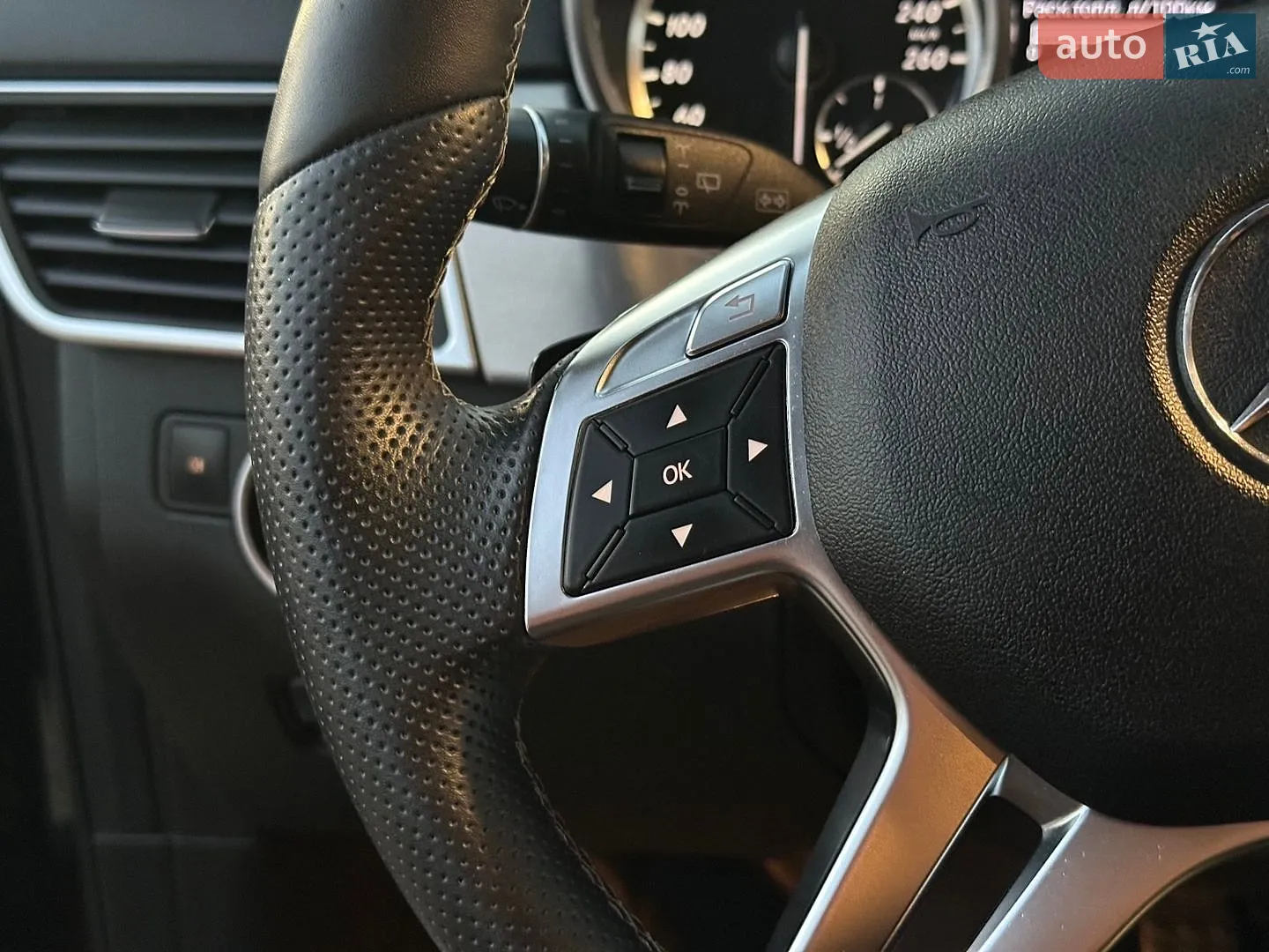 2012 Mercedes-Benz M-klasse - мініатюра 31