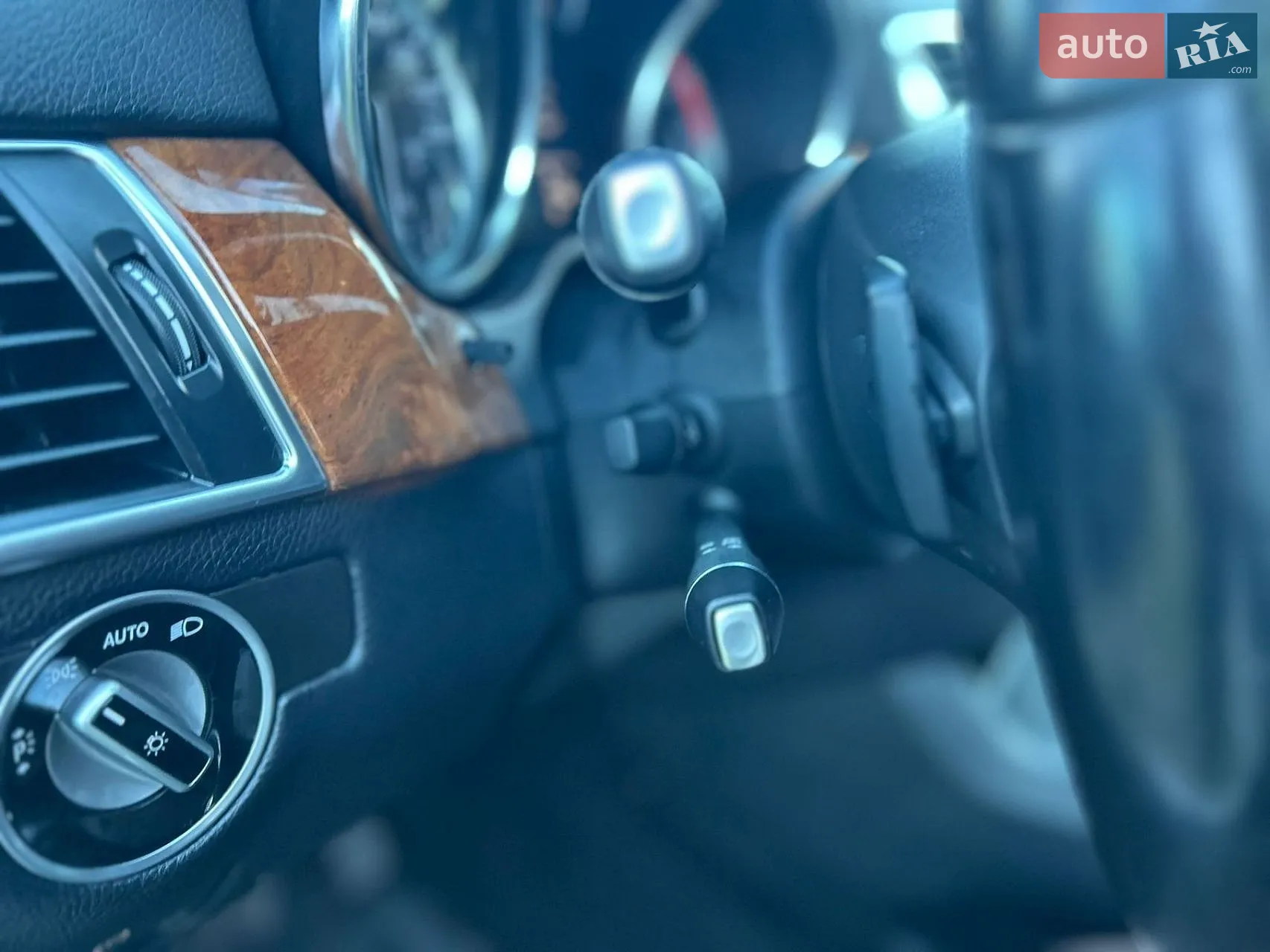2011 Mercedes-Benz M-klasse - мініатюра 19