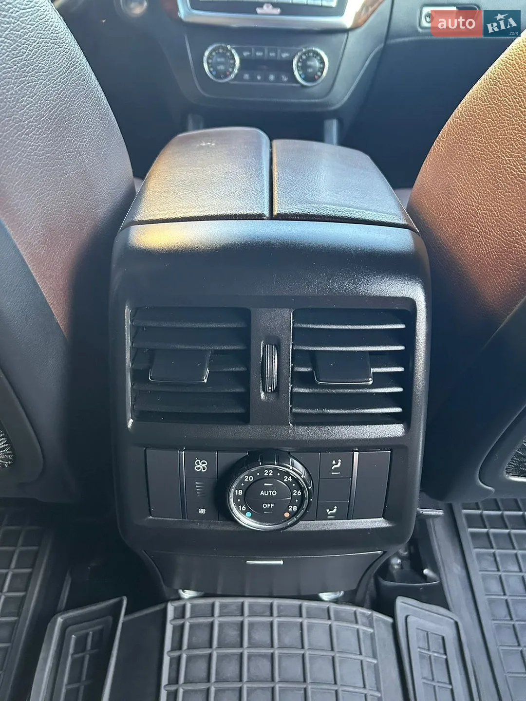 2011 Mercedes-Benz M-klasse - мініатюра 33