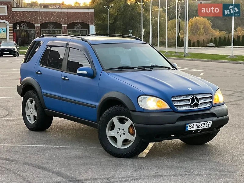Mercedes-Benz M-Class 2002