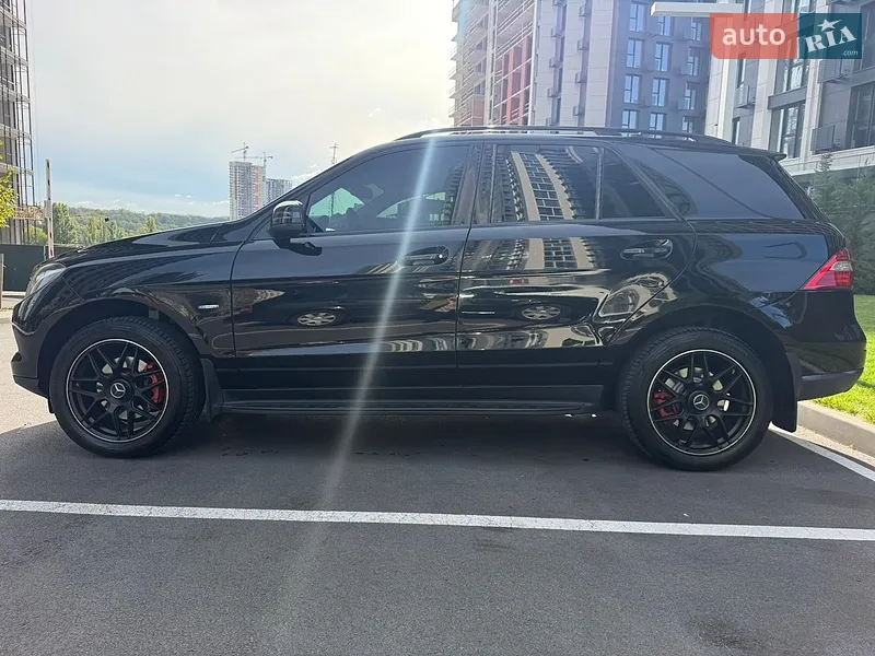 Mercedes-Benz M-Class