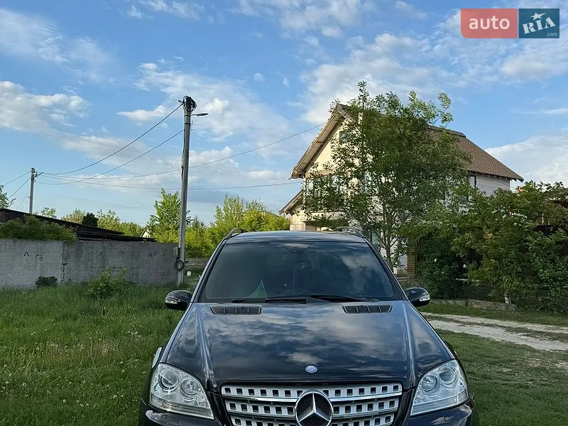 Mercedes-Benz M-Class
