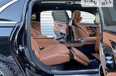 Седан Mercedes-Benz Maybach 2021 в 