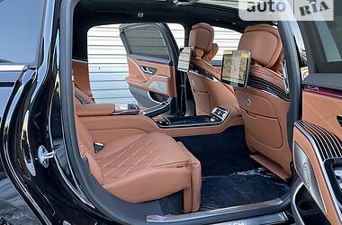 Седан Mercedes-Benz Maybach 2021 в 