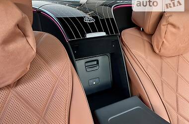 Седан Mercedes-Benz Maybach 2021 в 