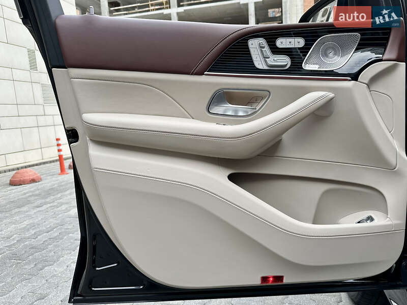 Позашляховик / Кросовер Mercedes-Benz Maybach 2021 в Києві