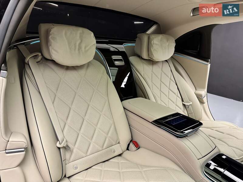 Седан Mercedes-Benz Maybach 2022 в Киеве