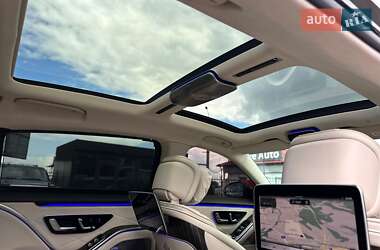 Седан Mercedes-Benz Maybach 2021 в 