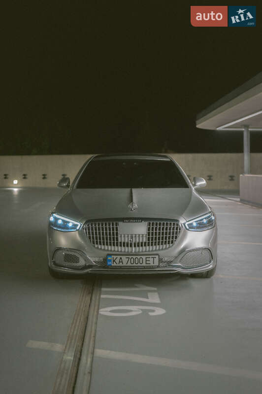 Седан Mercedes-Benz Maybach 2022 в 