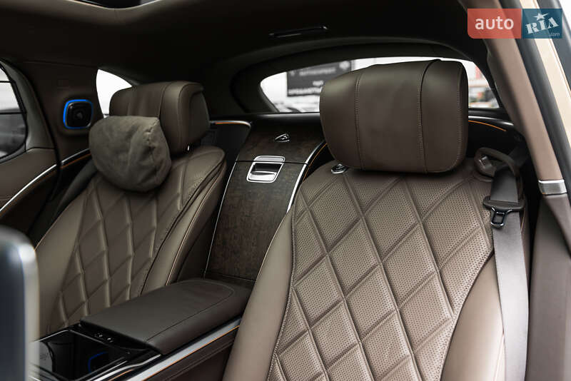 Позашляховик / Кросовер Mercedes-Benz Maybach 2023 в Мукачевому