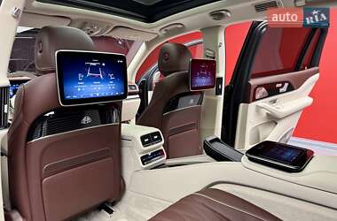 Внедорожник / Кроссовер Mercedes-Benz Maybach 2024 в 