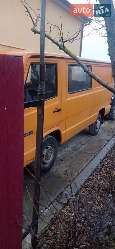 Микроавтобус Mercedes-Benz MB-Class 1990 в Корюковке фото 3 Микроавтобус Mercedes-Benz MB-Class 1990 в Корюковке